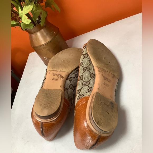 Gucci Flats - Picture 8 of 11